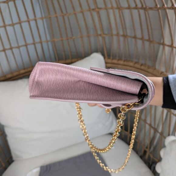 Senreve Aria Belt Bag in Lilac w/ Gold Chain & Matching Slim Wallet - Picture 9 of 10